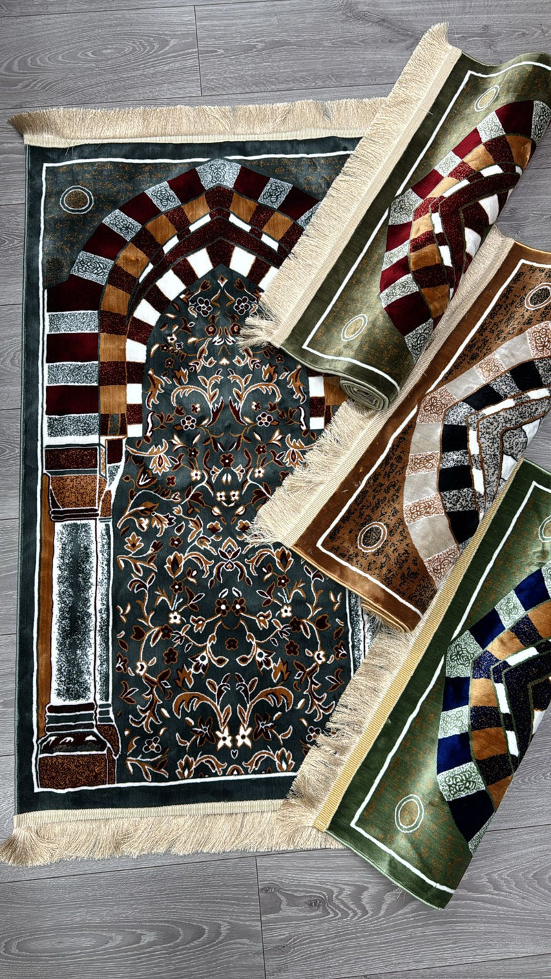 luxurious Carpet Prayer Mat